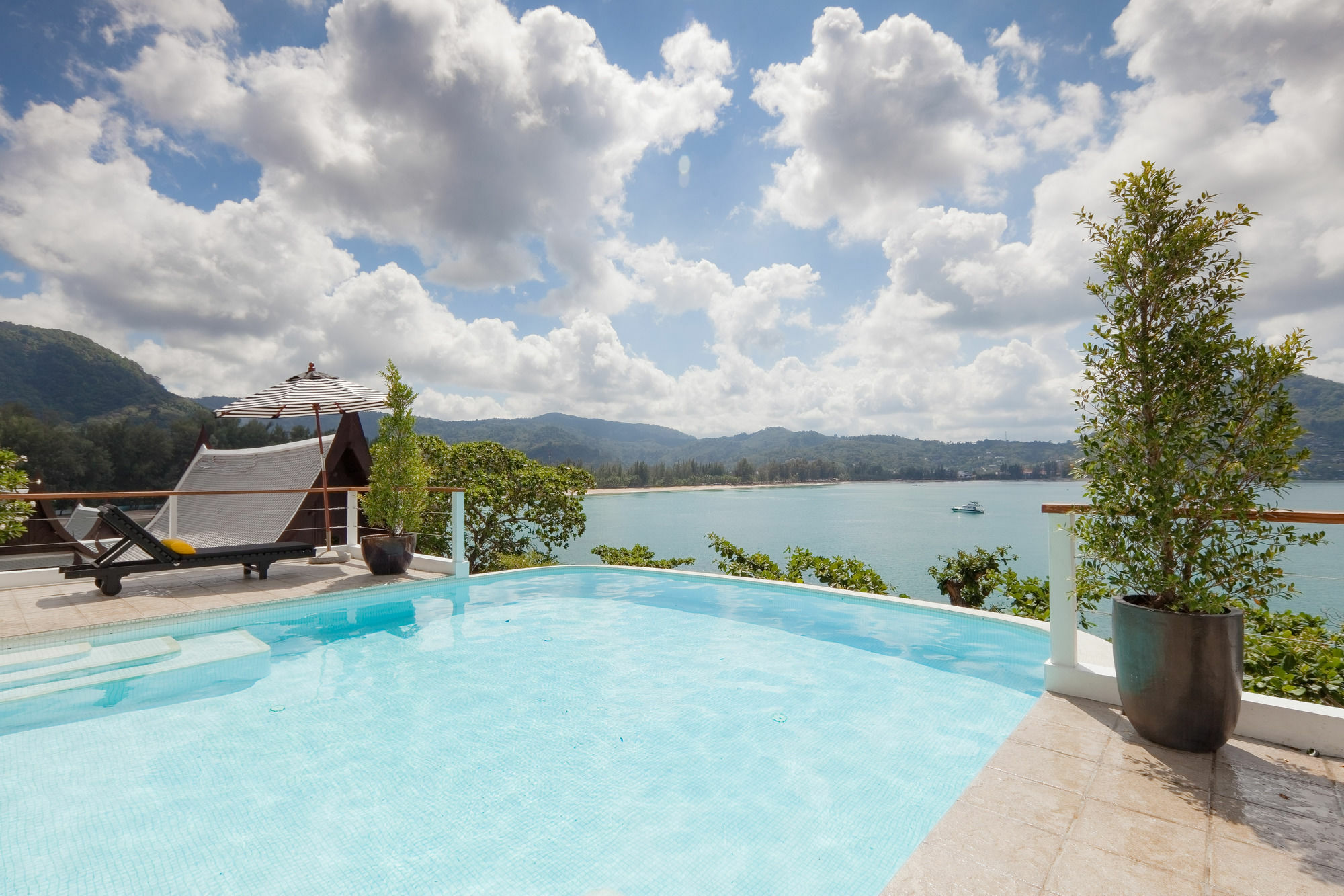 Villa Nevaeh Pantai Kamala Luaran gambar